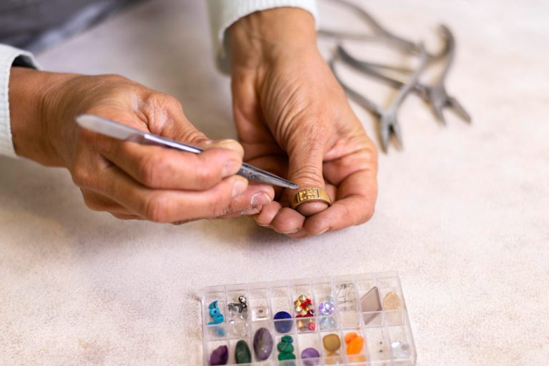 jenis batu permata perhiasan